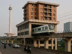 Monorail Mau