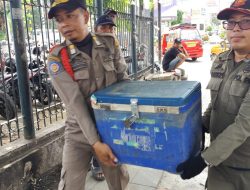 PKL Stasiun Bekasi dan Satpol PP Kucing-kucingan