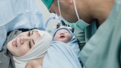 Selamat! Kesha Ratuliu Melahirkan Anak Ketiganya Secara Caesar