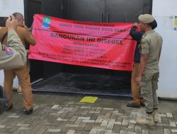 Pemkot Bekasi Segel Kafe Makmur Bahagia
