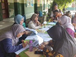 Bingung Prapendaftaran, Orangtua Siswa Datangi SD di Kota Bekasi