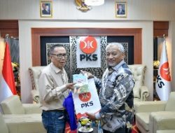 Nostalgia Pembina YAMSI dan Presiden PKS