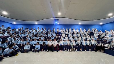 Telkom Kenalkan Digital Marketing dan Strategi Pasar di SMK Telekomunikasi Telesandi Bekasi