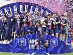 PSG Juara Cope de France, Selangkah Lagi Raih Treble