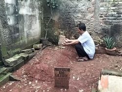 Meninggal Misterius di Kamboja, Keluarga Putuskan Makam Soleh Darmawan Dibongkar untuk Autopsi