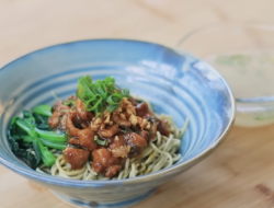 Resep Mie Ayam Rumahan yang Enak, Praktis, dan Mudah Dibuat, Yuk Simak!