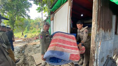 Bangunan Liar di Pekayon Dibongkar Paksa