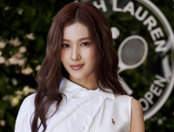 Kenang Masa Trainee, Sana Ungkap TWICE Nyaris Debut Tanpa Dirinya dan Momo