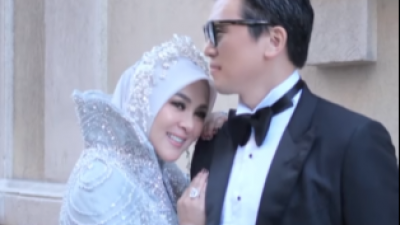 Muncul di Festival Film Cannes, Syahrini Terima Penghargaan dari UNESCO