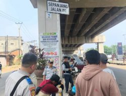 Parkir Liar di Bawah Flyover Cipendawa Masih Membandel, Dishub Ganti Banner dengan Plang Resmi