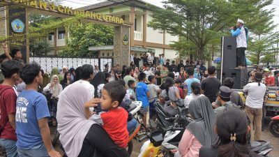 SMAN 3 Cikarang Utara Digeruduk Warga, Kecewa Anaknya Tak Diterima Sekolah