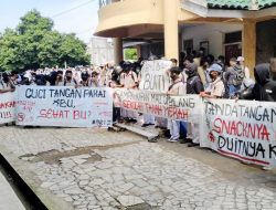 Ratusan Siswa SMAN 9 Tambun Selatan Demo Sekolah