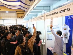 Pelamar Kerja Job Fair Pemkab Bekasi Menanti Panggilan Perusahaan