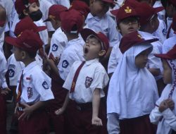 Jam Masuk Sekolah di Jabar Ditetapkan 06.30 WIB, Dedi Mulyadi: Orangtua Bisa Berangkat Bareng Anak