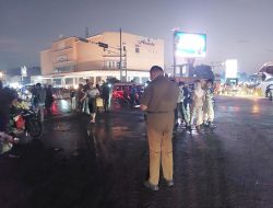 Satpol PP Awasi Pedagang Sekitar Sentra Grosir Cikarang