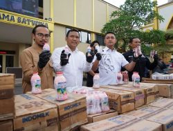 Polisi Bongkar Peredaran Susu Kemasan Kedaluwarsa di Bogor dan Depok