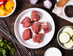 Fakta Seputar Daging Kambing, Sehat atau Picu Darah Tinggi? Ini Penjelasan dr. Tirta
