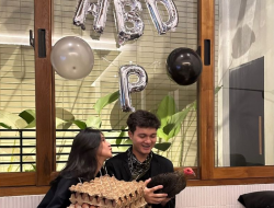 Nyoman Paul Ultah ke-24, Dapat Kejutan Tak Terduga dari Keisya Levronka