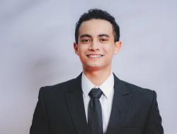 Omara Esteghlal Klarifikasi Soal Data Diri, Ekspresi di Foto SIM Jadi Sorotan