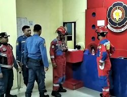 Petugas Disdamkarmat Bekasi Dikerjai, Diminta Evakuasi Ular Malah Disuruh Tagih Utang