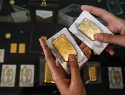 Harga Emas Kamis 4 Desember 2025, Antam Stabil, UBS dan Galeri24 Turun
