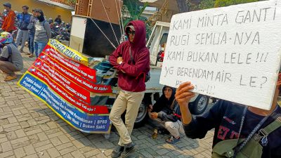 Penghuni Perumahan The Arthera Hill 2 Demo Tuntut Buyback Gegara Banjir Berulang, Pengembang ‘Angkat Tangan’