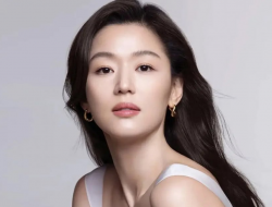 Jun Ji Hyun Gabung Agensi PEACHY, Siap Comeback lewat Drama Tempest