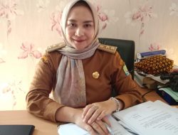 Lurah Cantik Tantang RT-RW Gerakkan Warga Arenjaya Bebersih Lingkungan Sebulan Sekali