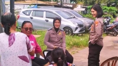 Perkuat Kamtibmas, Polwan Rutin Sambangi Warga Pekayon Jaya