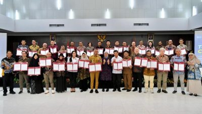 Dorong Kemitraan Berbasis Kepercayaan, Pajak Jabar III Anugerahkan Taxpayers’ Charter