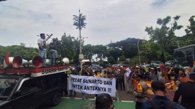 Putusan PK Irfan Suryanagara Dinilai Janggal, Mahasiswa Demo Mahkamah Agung dan Komisi Yudisial