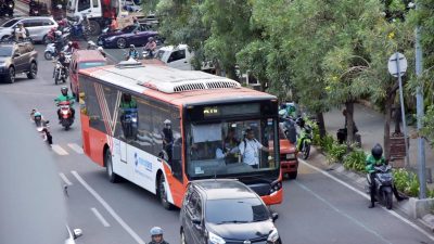 Kabar Baik Warga Bekasi! Rute Transjakarta 2B Harapan Indah–Pulo Gadung Resmi Diperluas, Cek Perubahan Rutenya