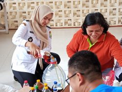 Sehari, Warga Aren Jaya Kumpulkan 290 Liter Minyak Jelantah untuk Sembako