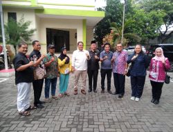 Husin Kembali Jadi Jukir Puskesmas Telukpucung