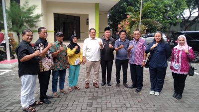 Husin Kembali Jadi Jukir Puskesmas Telukpucung