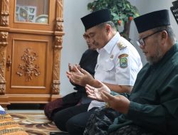 Takziah ke Rumah Duka H Hamzah, Wawali Harris Bobihoe Kenang Almarhum Semasa Hidup