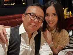 Baru Umumkan Putus, Dearly Joshua Kepergok Romantis Lagi dengan Ari Lasso!