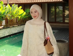 Julia Prastini ‘Jule’ Kini Tampil Tanpa Hijab, Sudah Berani Posting di Medsos!