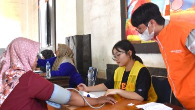 Hankook Tire Fasilitasi Ratusan Masyarakat Desa Cicau Cikarang Deteksi Dini Penyakit