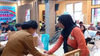 Kecamatan Bekasi Barat Terapkan Sistem Antrean Tertib