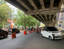 Cegah Penumpukan Kendaraan, Dishub dan Satlantas Atur Intensif Contraflow di Jalan KH Noer Alie