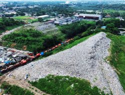 TPA Sumur Batu Kota Bekasi Kerap Longsor, Sopir Truk Ketakutan