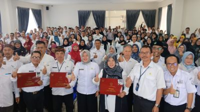 Pengabdian 10–30 Tahun Diapresiasi, 255 Kepsek hingga Guru Raih Satyalancana Karya Satya 2025