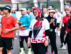 Berlari Sambil Berbagi, Cara Komunitas Telkom Runners Kampanye Peduli Mangrove