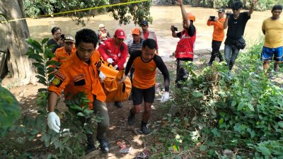 Korban Terakhir Bocah Tenggal di Kali Cikarang Ditemukan Meninggal