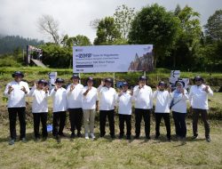GoZero% Goes to Yogyakarta: Telkom Hijaukan Lahan Lewat Aksi Penanaman Pohon