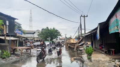 OPD “Keroyokan” Tata Pasar Tumpah Sentra Grosir Cikarang