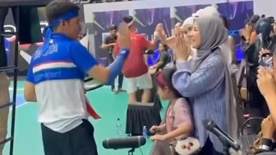 Videonya Viral Lagi! Ini Detik-detik Desta Ditolak Bersalaman oleh Natasha Rizky