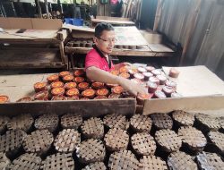 Produsen Kue Keranjang di Cikarang Mendulang Rezeki Maraton