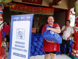 Tebar Kebahagiaan Imlek 2026, BRI Peduli Salurkan Ribuan Paket Sembako untuk Perkuat Ketahanan Pangan Masyarakat
